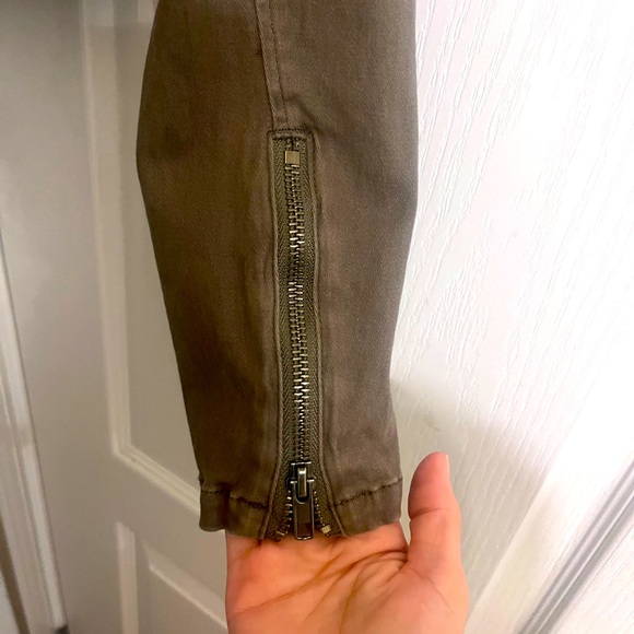 Moto Jacket 🧥 - Picture 7 of 8